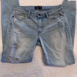 Women’s Abercrombie & Fitch Light Blue Distressed Jeans